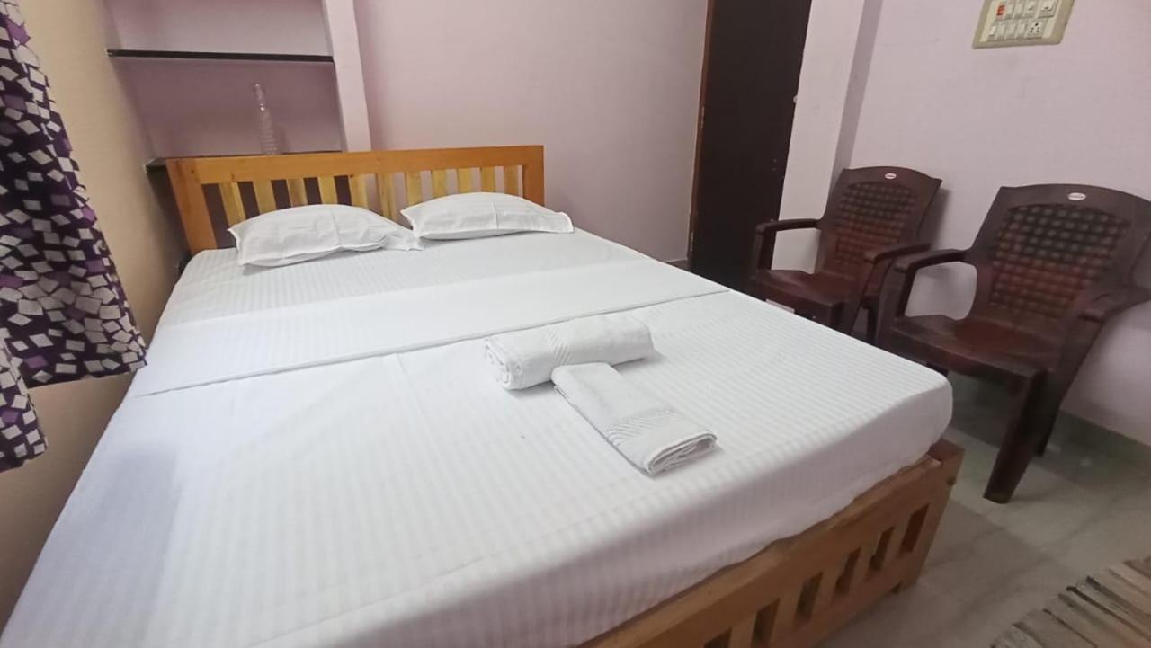 Thiru Arunai Guest House Tiruvannamalai Exterior photo