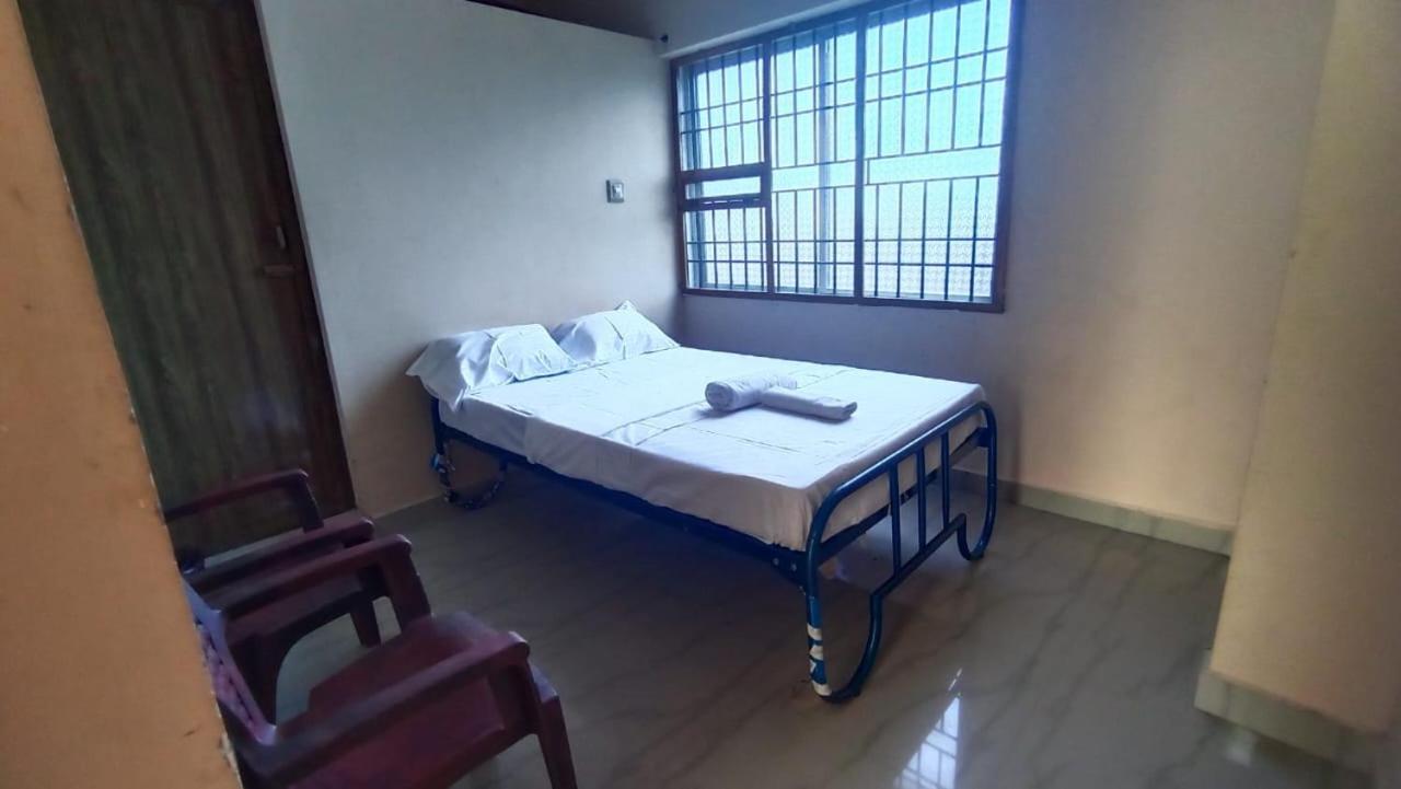 Thiru Arunai Guest House Tiruvannamalai Exterior photo