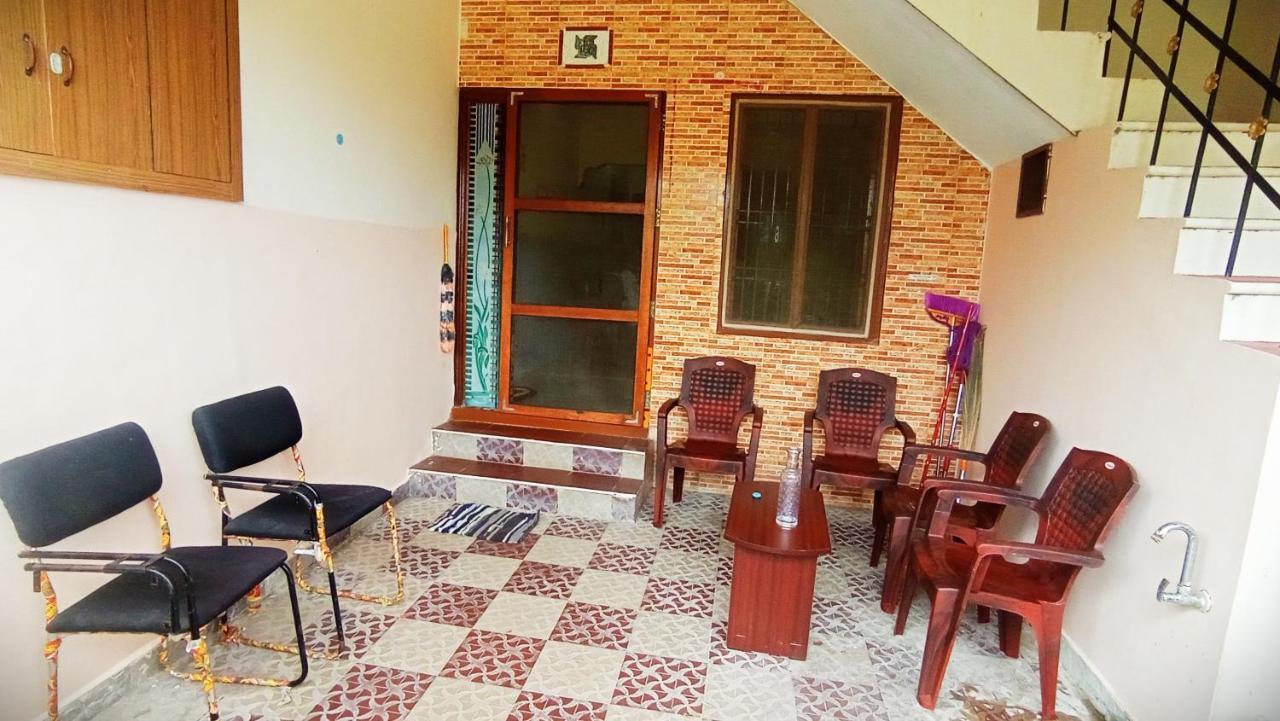 Thiru Arunai Guest House Tiruvannamalai Exterior photo